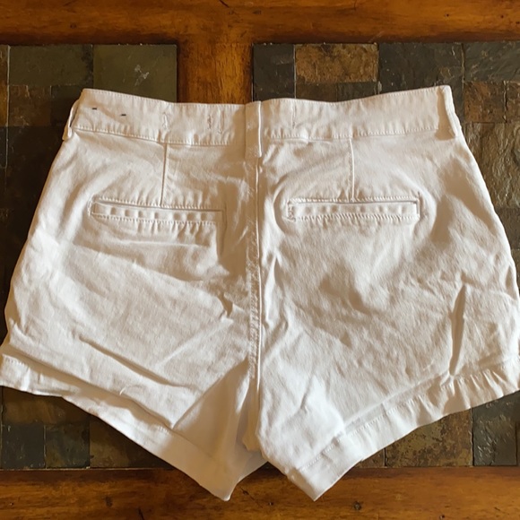 Hollister High Rise Short - Picture 3 of 4